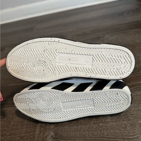 OFF-WHITE***White High Top Sneakers***EU 39 US 9 $560 - Picture 8 of 8